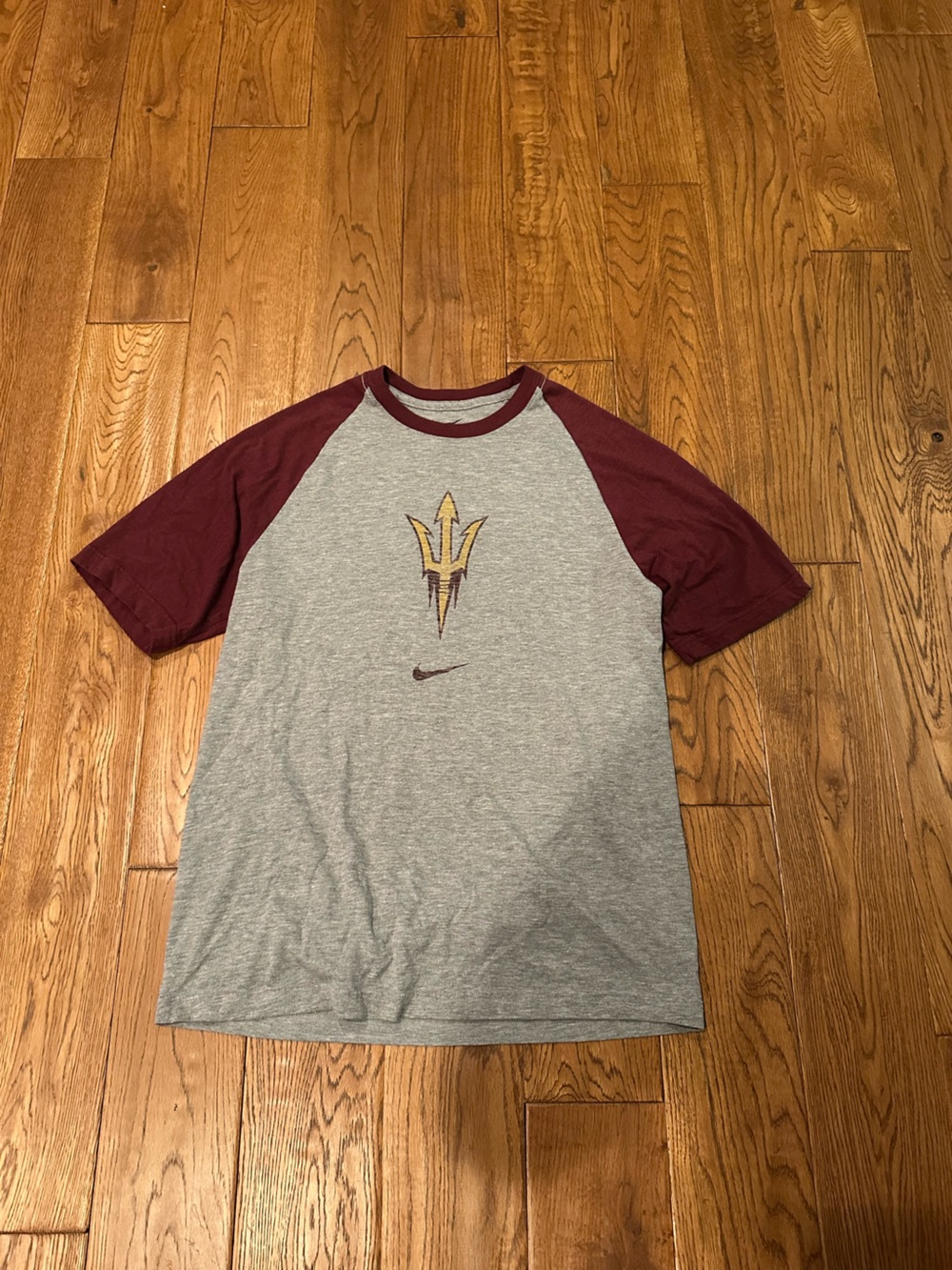 Nike arizona state university tee shirt